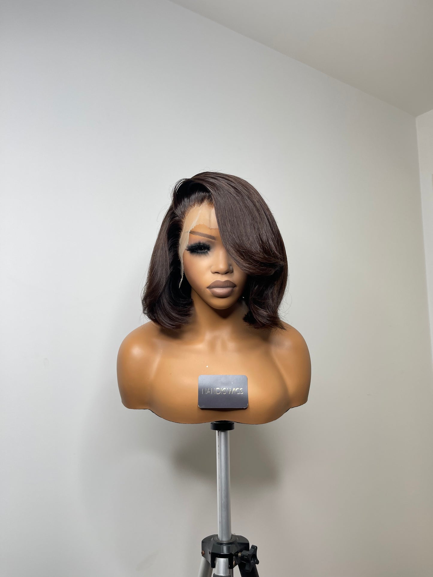 BROWN BOB